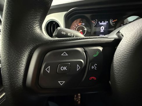 Used 2025 Jeep Wrangler Sport AWD/4WD image 43