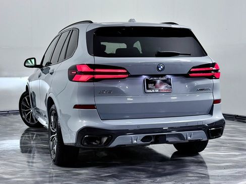 Used 2025 BMW X5 xDrive50e w/ Executive Package AWD/4WD image 9