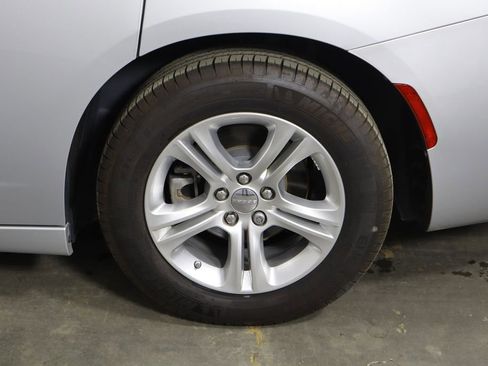 Used 2023 Dodge Charger SXT RWD image 40