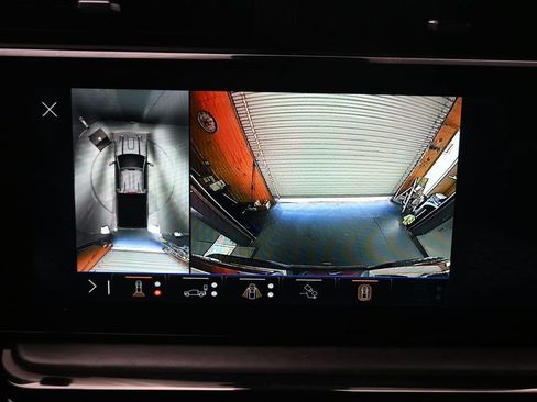 Used 2025 GMC Sierra 2500 AT4X AWD/4WD image 20
