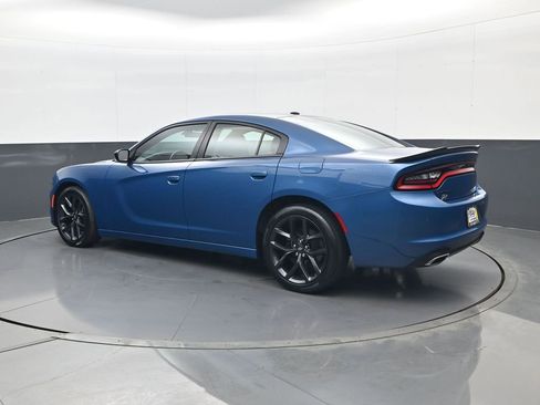 Used 2020 Dodge Charger SXT w/ Blacktop Package RWD image 7
