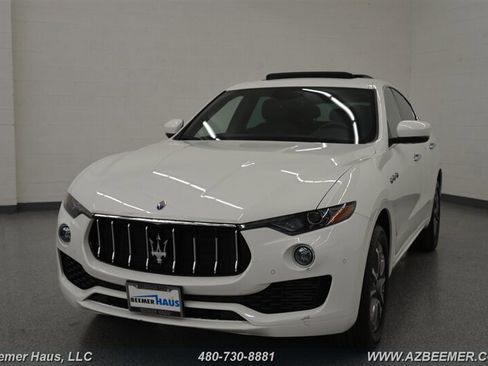 Used 2021 Maserati Levante image 1