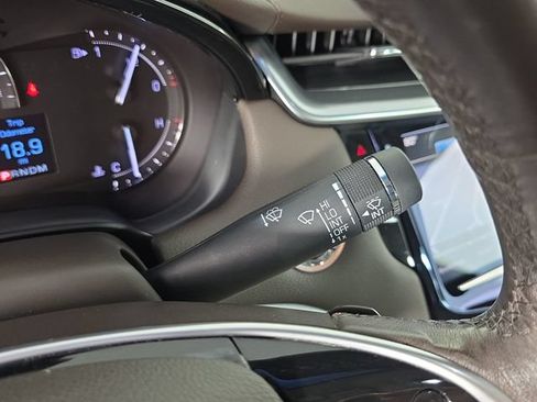 Used 2017 Cadillac XTS Luxury FWD image 32