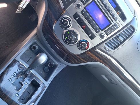 Used 2012 Hyundai Santa Fe GLS image 12