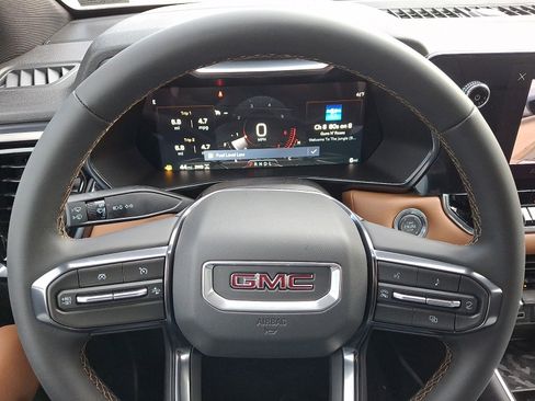 New 2026 GMC Canyon AT4 image 19