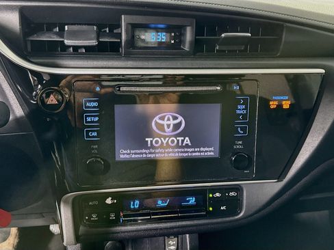 Used 2019 Toyota Corolla LE FWD image 18