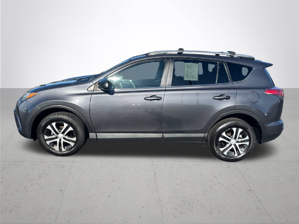 Used 2016 Toyota RAV4 LE AWD/4WD image 10