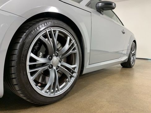 Used 2018 Audi TT RS w/ Technology Package image 34