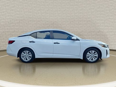 Used 2025 Nissan Sentra S FWD image 4