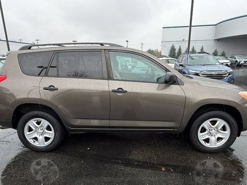 Used 2012 Toyota RAV4 4WD image 3