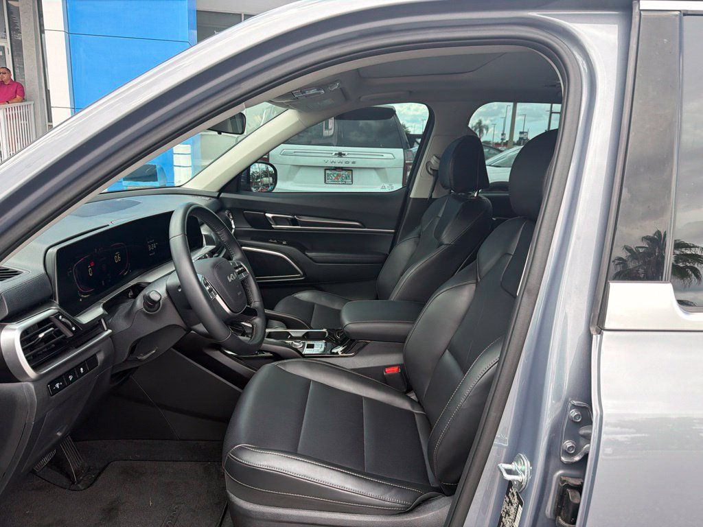 Used 2024 Kia Telluride S w/ S Sunroof Package AWD/4WD image 17
