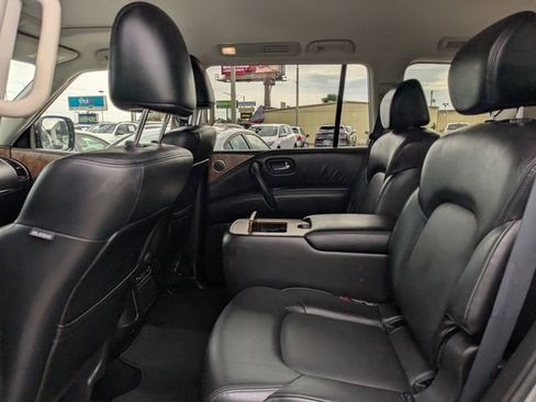 Used 2024 Nissan Armada SL w/ Captain's Chairs Package AWD/4WD image 11