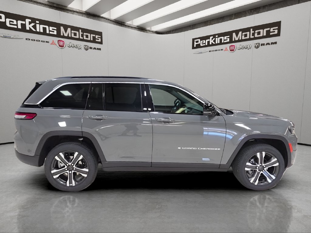 New 2027 Jeep Grand Cherokee Limited AWD/4WD image 6
