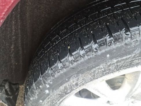 Used 2018 Buick Enclave Essence w/ Trailering Package image 12