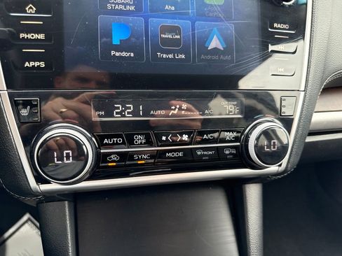 Used 2019 Subaru Outback 3.6R Limited AWD/4WD image 15