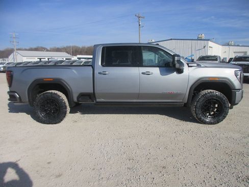 New 2026 GMC Sierra 2500 AT4 w/ AT4 Premium Plus Package image 3