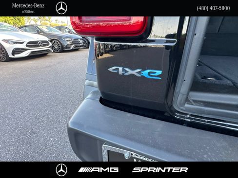 Used 2022 Jeep Wrangler Unlimited Rubicon 4xe AWD/4WD image 8