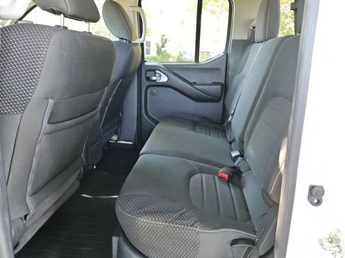Used 2016 Nissan Frontier PRO-4X AWD/4WD image 11