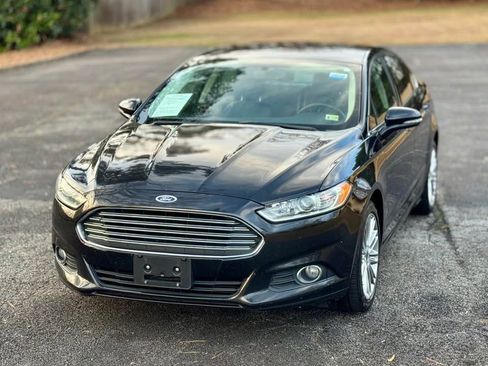 Used 2014 Ford Fusion SE w/ Equipment Group 202A image 16