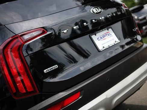 Used 2021 Kia Telluride LX AWD/4WD image 13