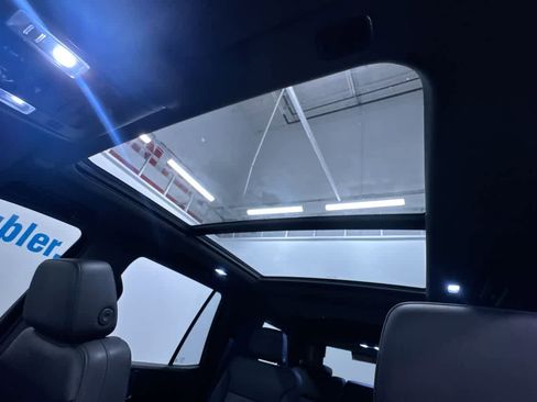 Used 2022 Chevrolet Tahoe LT w/ LT Signature Plus Package image 43