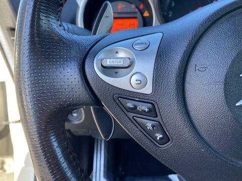 Used 2016 Nissan 370Z Touring image 23