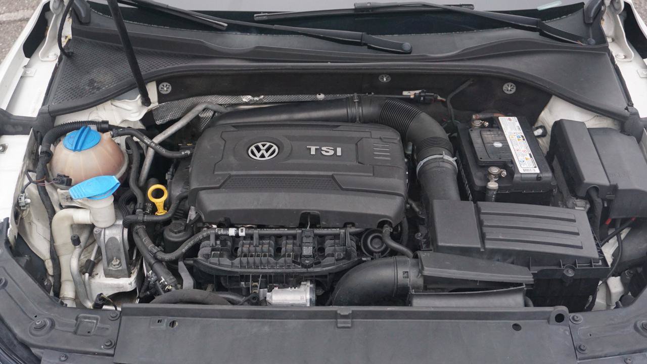 Used 2015 Volkswagen Passat 1.8T Limited Edition FWD image 22