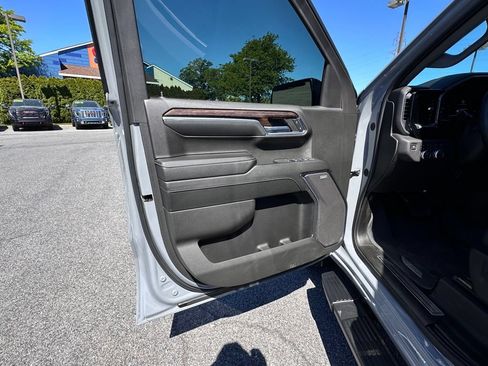 Certified 2024 GMC Sierra 1500 Elevation w/ Elevation Premium Package AWD/4WD image 23