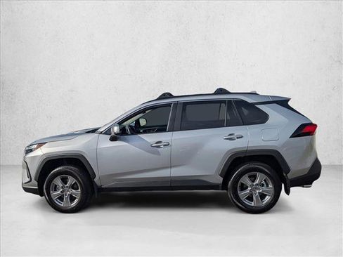 Used 2025 Toyota RAV4 XLE image 9
