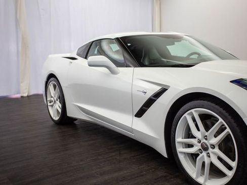 Used 2016 Chevrolet Corvette 2dr Stingray Z51 Coupe w/ 3LT Preferred Equipment Group image 28