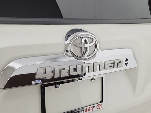 Used 2019 Toyota 4Runner Limited RWD image 9