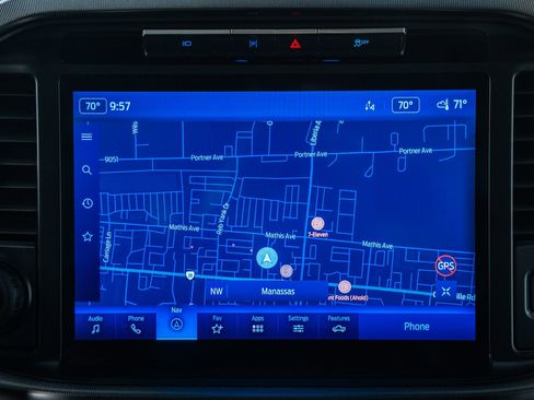 Used 2023 Ford F150 Platinum w/ Max Trailer Tow Package image 31