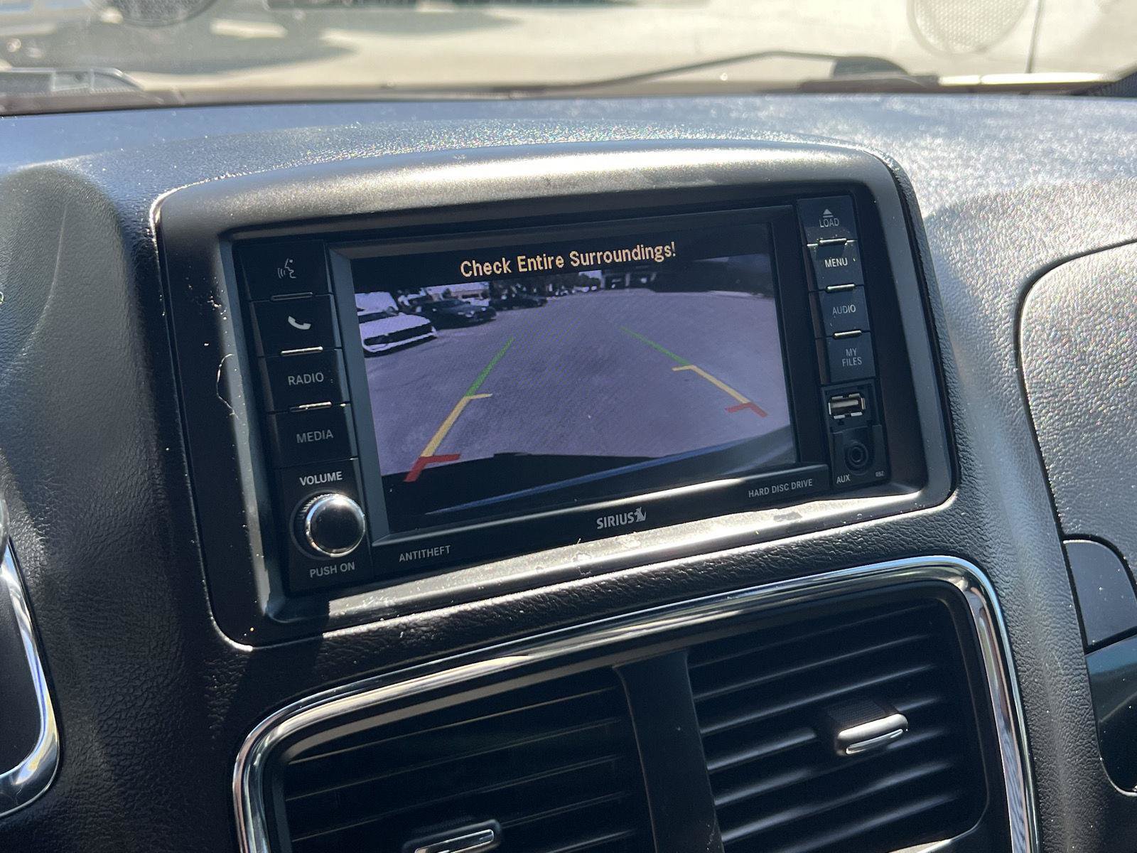 Used 2019 Dodge Grand Caravan SXT FWD image 8
