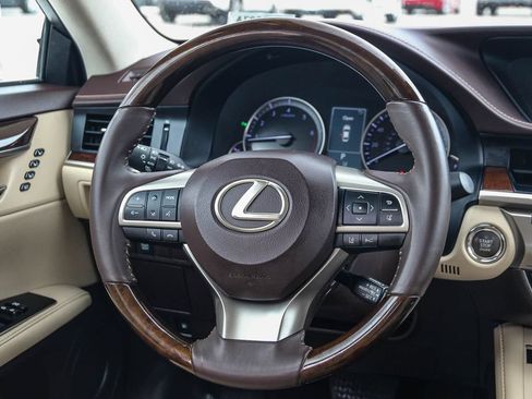 Used 2018 Lexus ES 350 w/ Navigation System Package FWD image 15