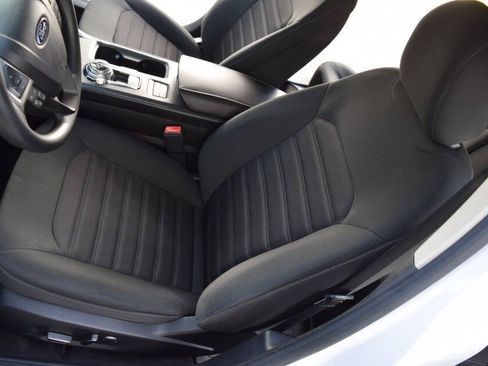 Used 2020 Ford Fusion SE FWD image 37