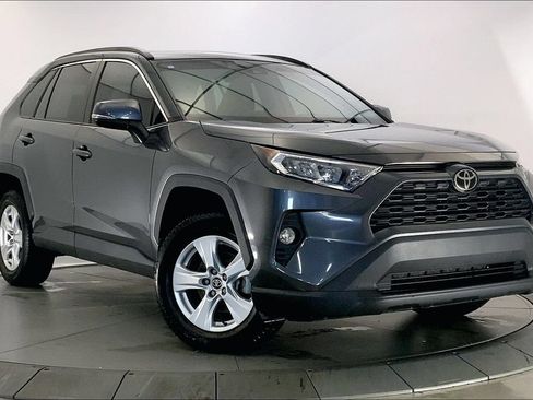 Used 2021 Toyota RAV4 XLE w/ Convenience Package AWD/4WD image 1