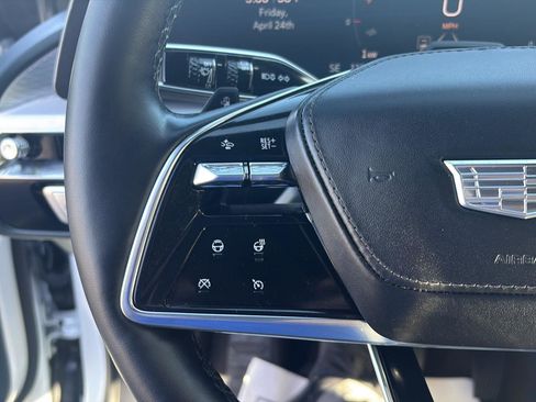 Used 2024 Cadillac Lyriq Sport AWD/4WD image 17