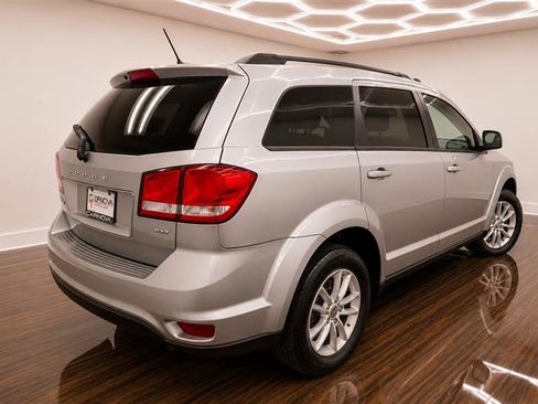 Used 2016 Dodge Journey SXT w/ Comfort/Convenience Group FWD image 7