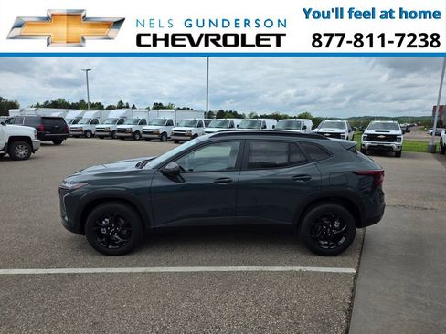 New 2026 Chevrolet Trax LT w/ Driver Confidence Package FWD image 4