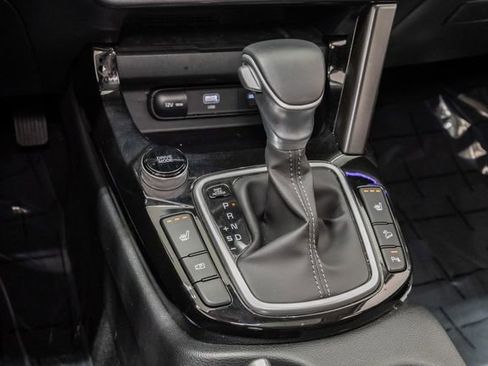 Certified 2025 Kia Seltos EX w/ EX Sunroof Package FWD image 20