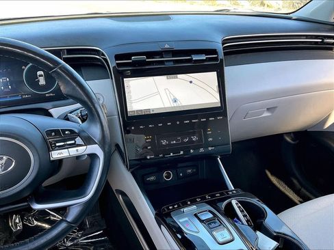 Used 2024 Hyundai Tucson Limited AWD/4WD image 17