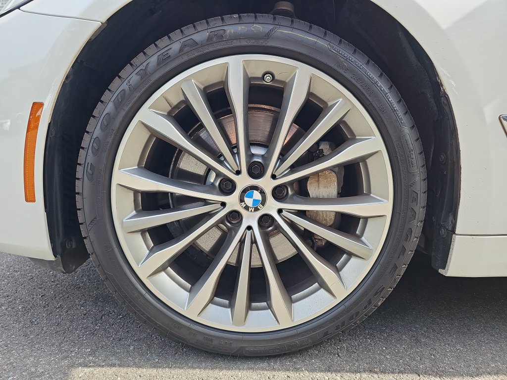 Used 2023 BMW 530i xDrive w/ Premium Package AWD/4WD image 24