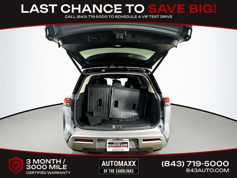 Used 2023 Nissan Pathfinder Platinum w/ Lighting Package (N93) FWD image 38