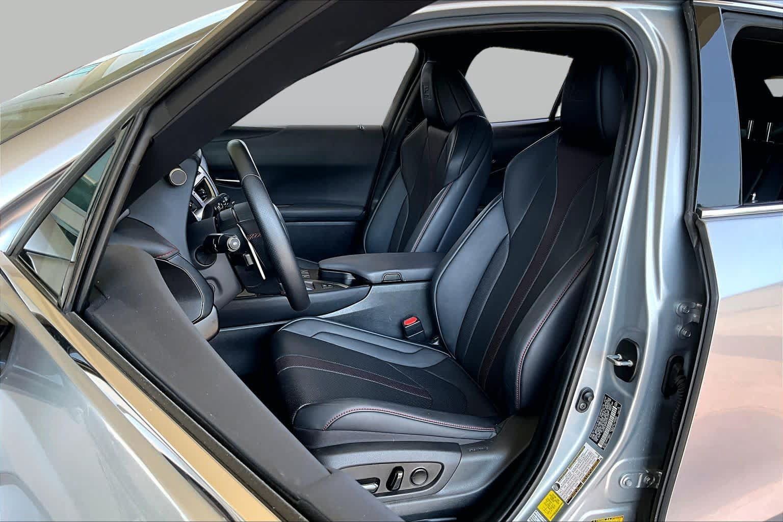 Used 2024 Lexus UX 250h F Sport FWD image 7