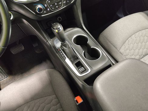 Used 2018 Chevrolet Equinox LT image 26