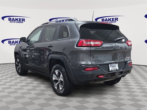 Used 2017 Jeep Cherokee Trailhawk w/ Comfort & Convenience Group image 7