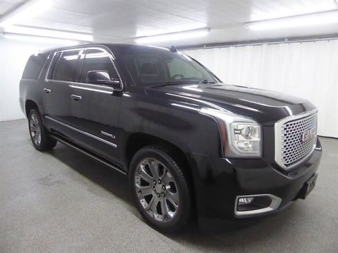 Used 2015 GMC Yukon XL Denali w/ Premium Package image 1