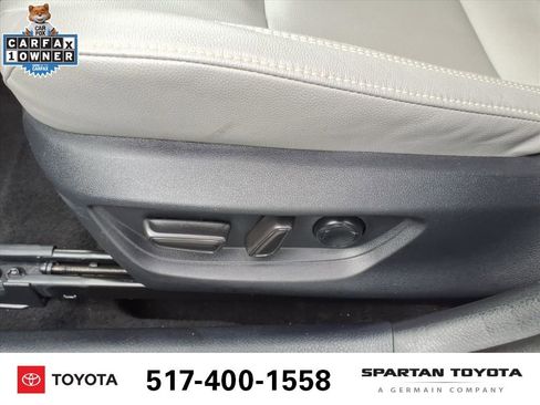 Used 2025 Toyota Camry SE image 15