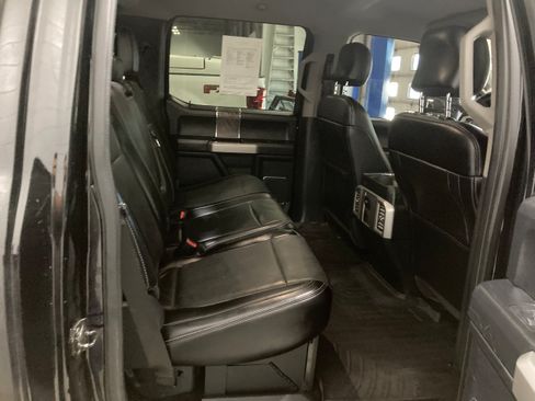 Used 2017 Ford F250 Lariat w/ Lariat Value Package AWD/4WD image 10