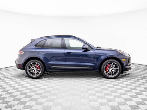 Certified 2022 Porsche Macan S image 8